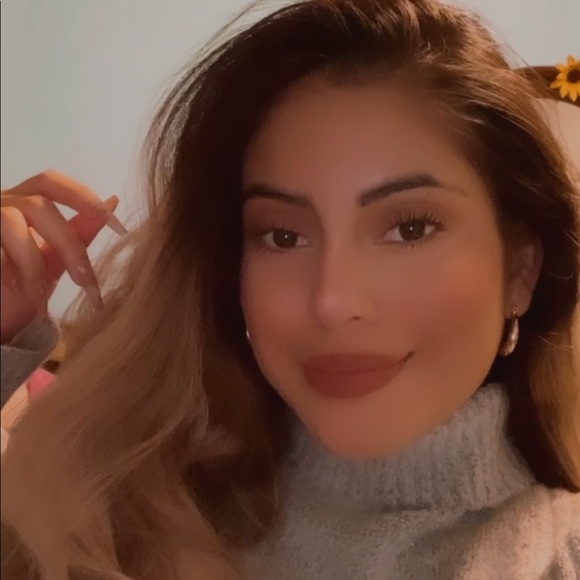 sara_dela